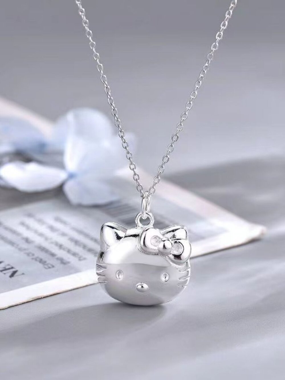 NO.806 Hello Kitty necklace in silver